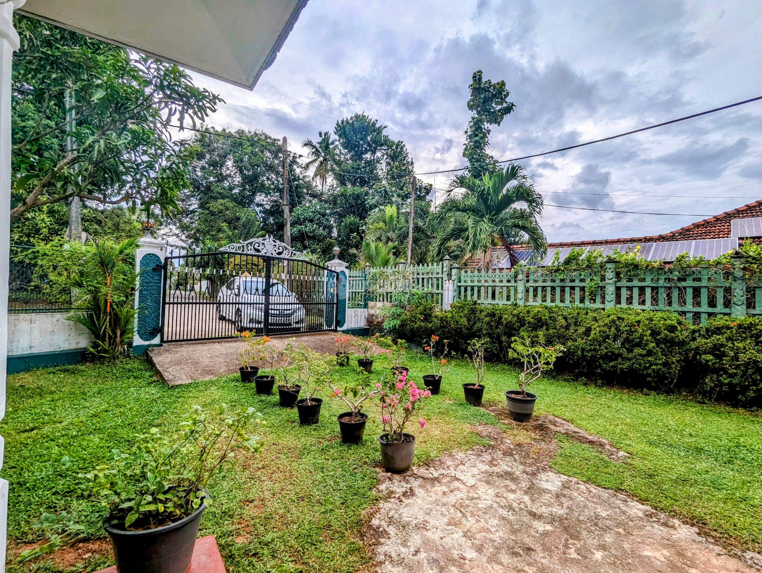 [24 Perches Land With Single Storied House Panadura]