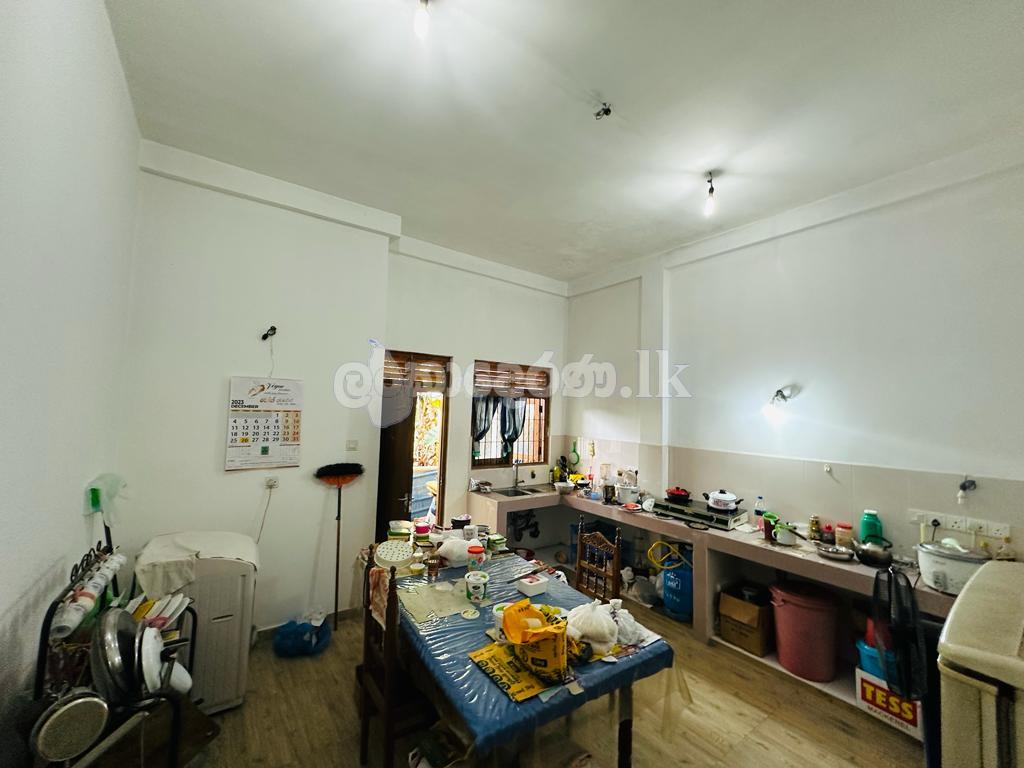 Newly Built Luxury Single story Baththaramulla Muththettugoda rd