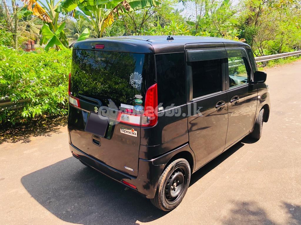 Rent a Car Suzuki specia