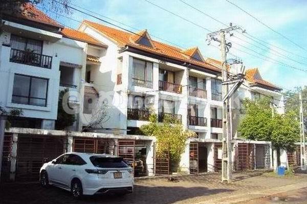 Code 3736 Apt for rent Boralegamuwa