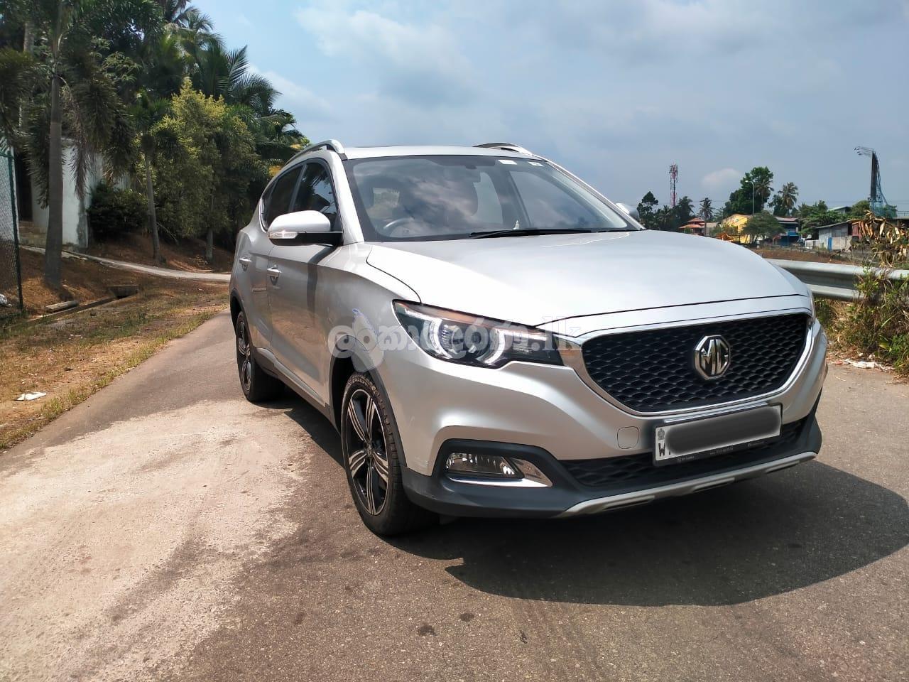 Rent a car Mg jeep