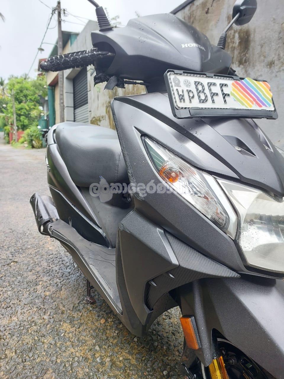 Honda dio 2017