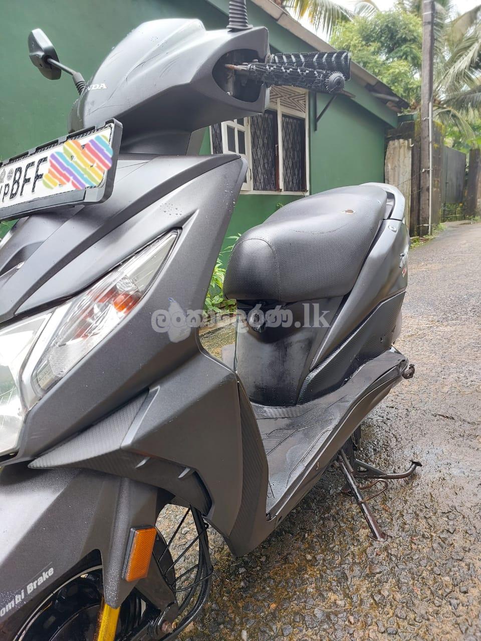 Honda dio 2017