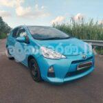 Rent a car toyota Aqua 1