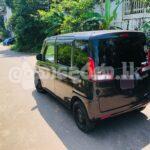 Rent a Car Suzuki spacia