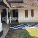 House with 43 purch land is for rent in Haltota, Bandaragama