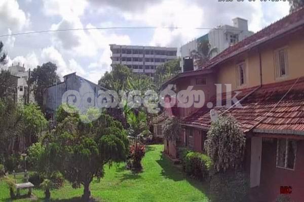 Code 3852 Land with a bungalow for sale Dehiwela