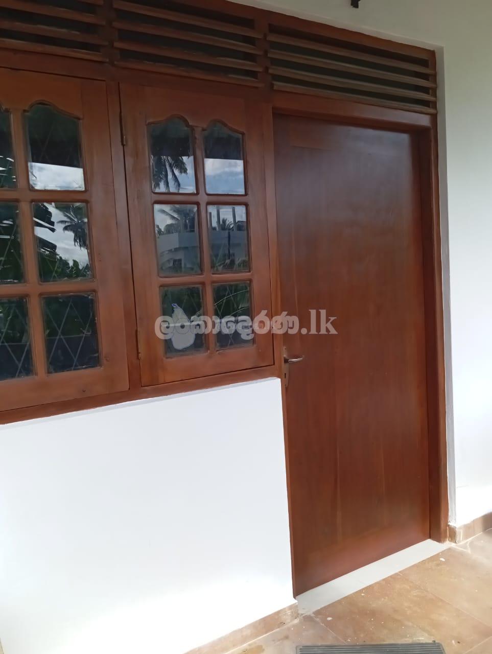 Upstairs House for Rent in matara