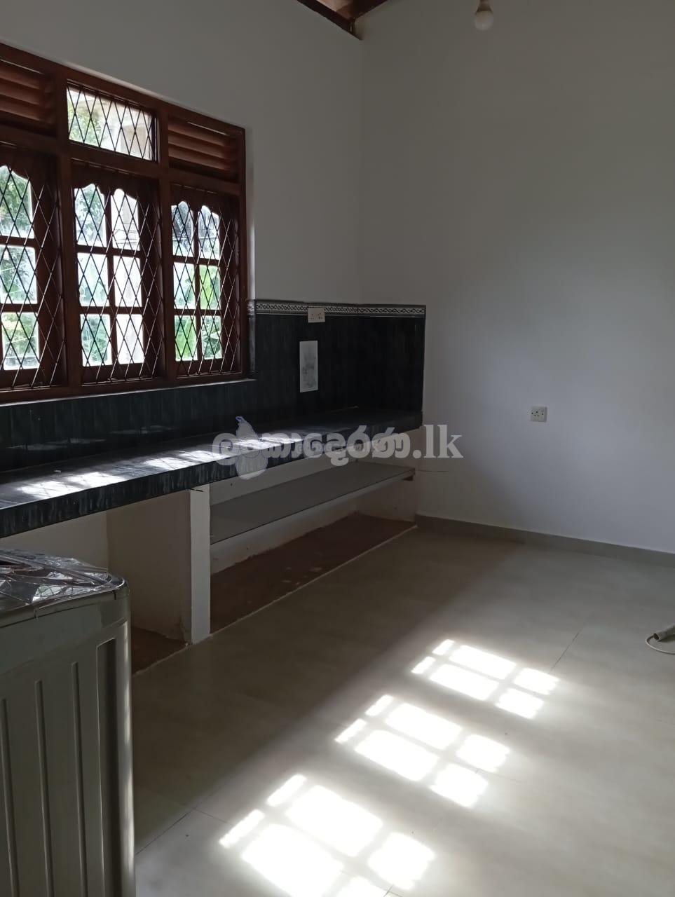 Upstairs House for Rent in matara