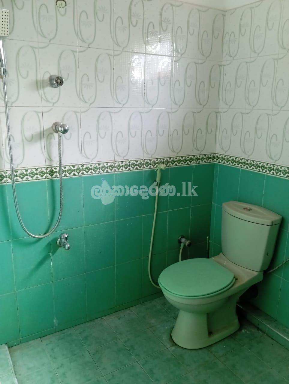 Upstairs House for Rent in matara