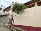 Code 3885 Land with a house for sale Kirulapone