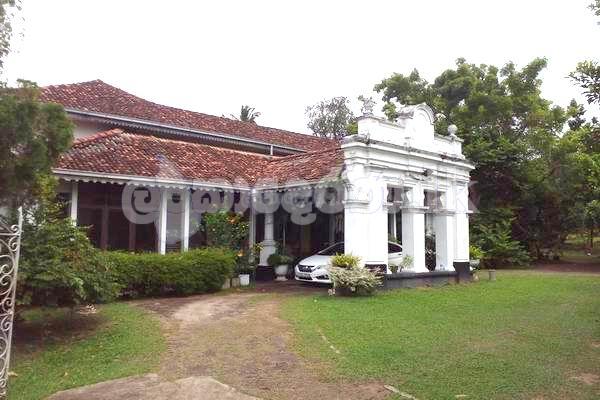 Code 3887 Bungalow for rent Panadura