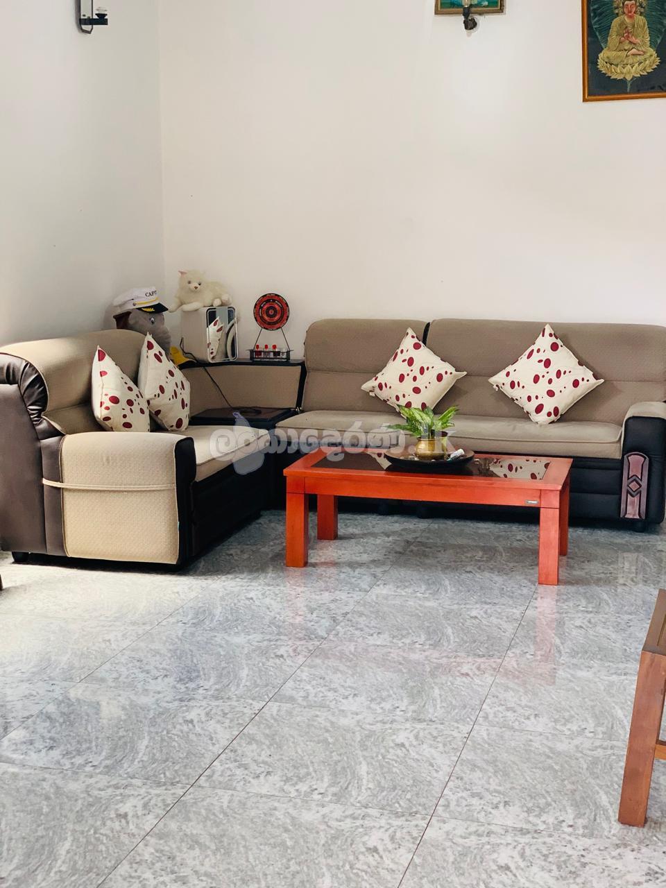 Tourist villa for sale in Ahungalla