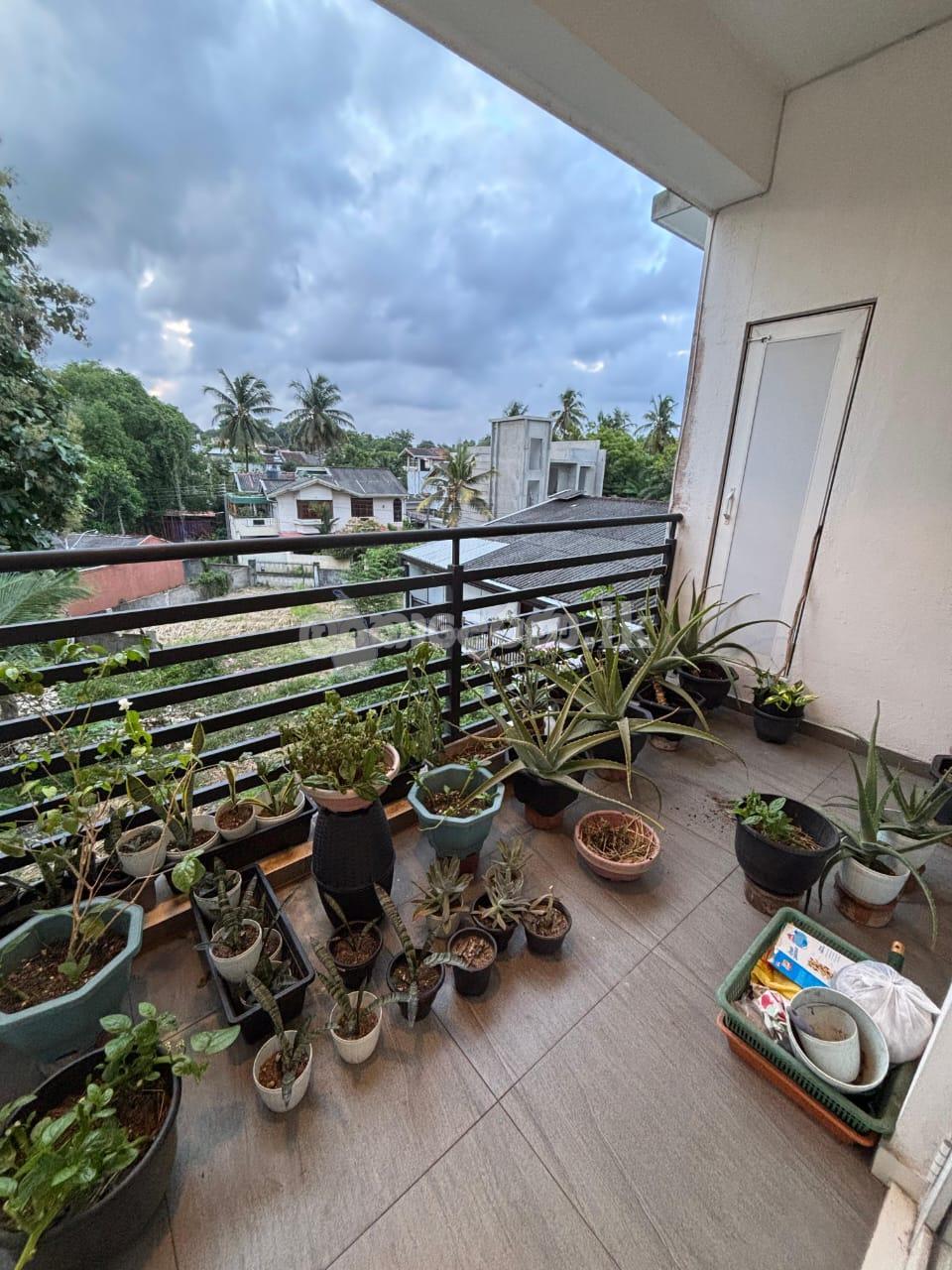 Furnished apartment for sale in Prime Battaramulla