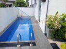 Looking house with swimming Pool?