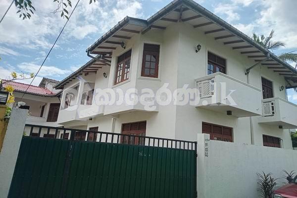 Code 3943 H0use for sale Moratuwa