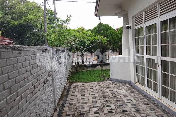 House for sale ja ela