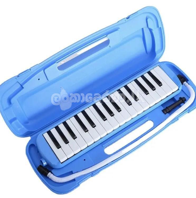 Educational Musical Instrument Colorful 32 Keys Melodica With Plastic Case (High Quality)