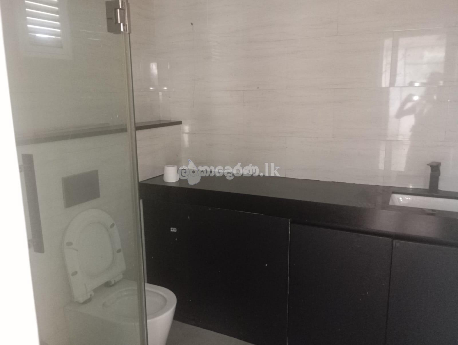 Prime Commercial Showroom Spaces – Colombo 08