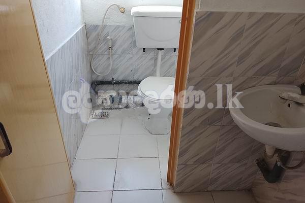 Code 3990 building rent Piliyandala